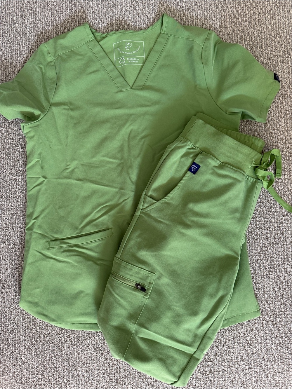 Women's Olive Green V-Neck Short Sleeve Scrub Top